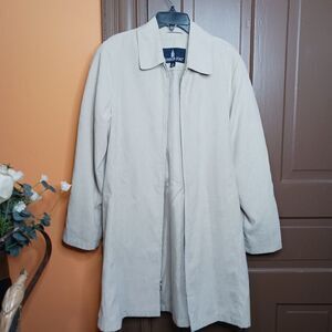 Vintage London Fog Women's size S Regular Cream Color Light Trench Coat